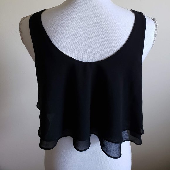 📌 Soprano Black Flowy Sleeveless Layered Crop Top - Picture 6 of 11